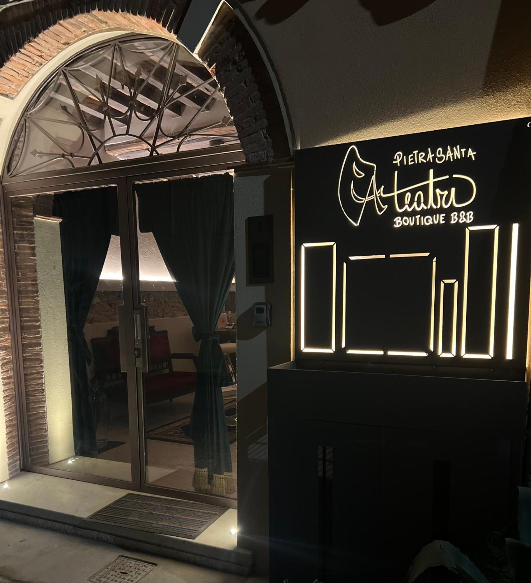 Pietrasanta Ai Teatri Bed & Breakfast ภายนอก รูปภาพ